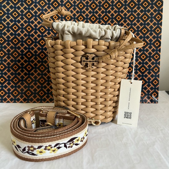Tory Burch Handbags - Tory Burch Emerson Woven Mini Bucket Bag Crossbody Bag Ginger Shortbread Tan